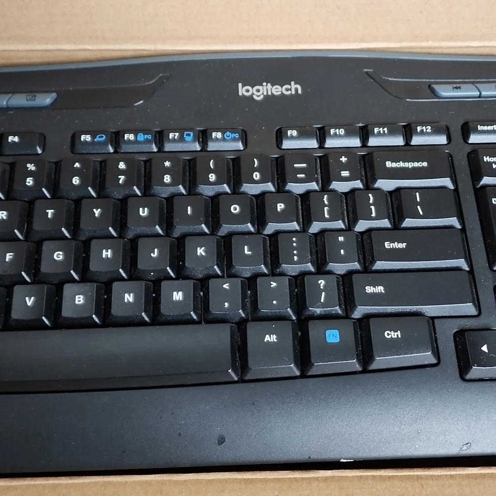 💧LOGITECH | KEYBOARD